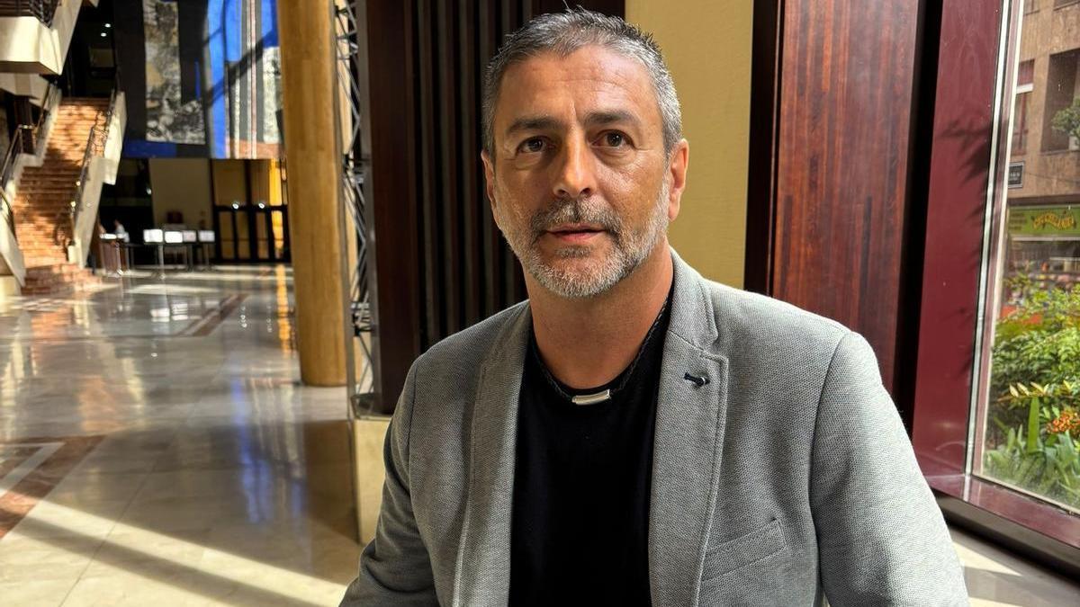 Antonio A. Márquez, maestro de Educación Especial, visitó Oviedo: “Sacar a un niño con necesidades del aula acaba generando exclusión social” – LNE