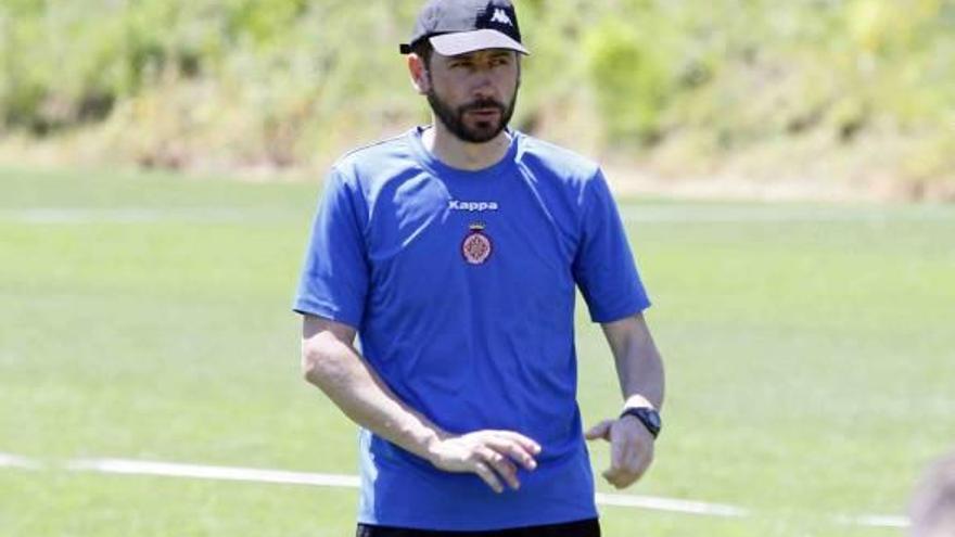 El técnico del Girona, Pablo Machín, durante un entrenamiento de su equipo.