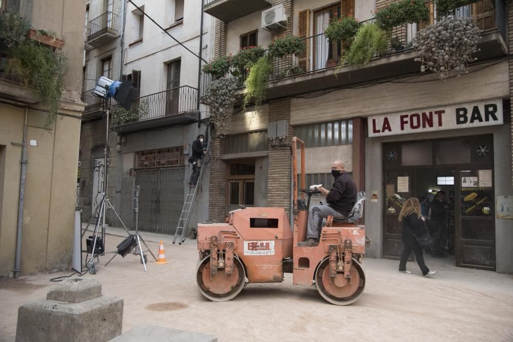 El bar «La Font» es converteix en el centre neuràlgic del rodatge de «Las leyes de la frontera»