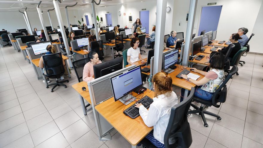 Canary Islands Halts New Telecommunications Contest for Anti-Spam Provisions