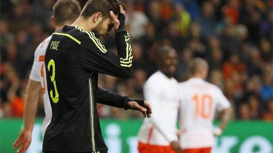 España sucumbe frente a Holanda (2-0)