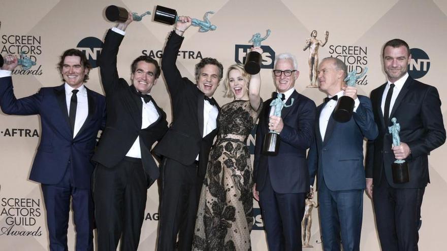 Actors de &#039;Spotlight&#039; celebren el seu premi com a millor pel·lícula de l&#039;any.