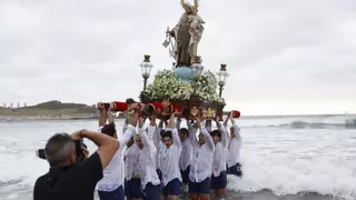Devoción a mar abierto por el Carmen
