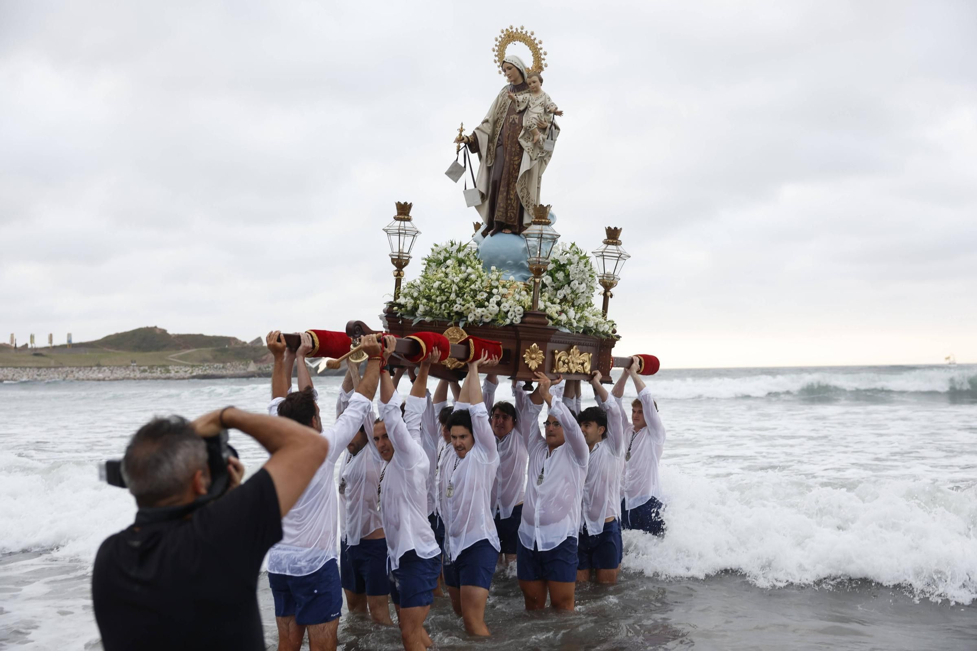EN IMÁGENES: La espectacular procesión del Carmen en Salinas
