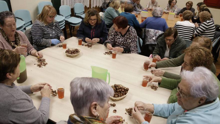 Amagüestu de los vecinos de El Natahoyo | JUAN PLAZA