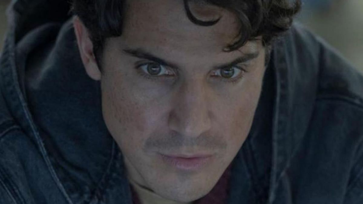 L’actor Álex González,  en un moment de la sèrie ‘Day One’.