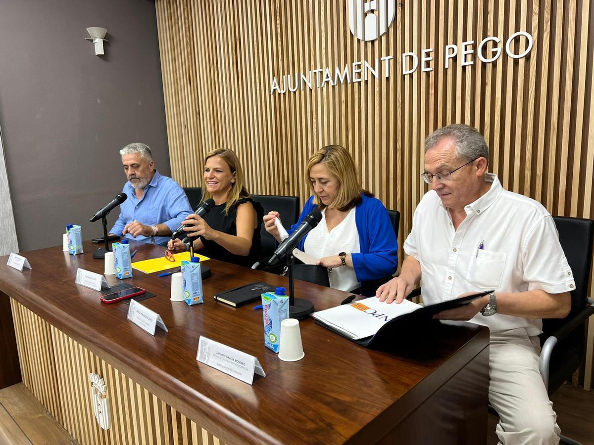 La delegada del Gobierno se ha reunido en Pego con los alcaldes de los pueblos afectados