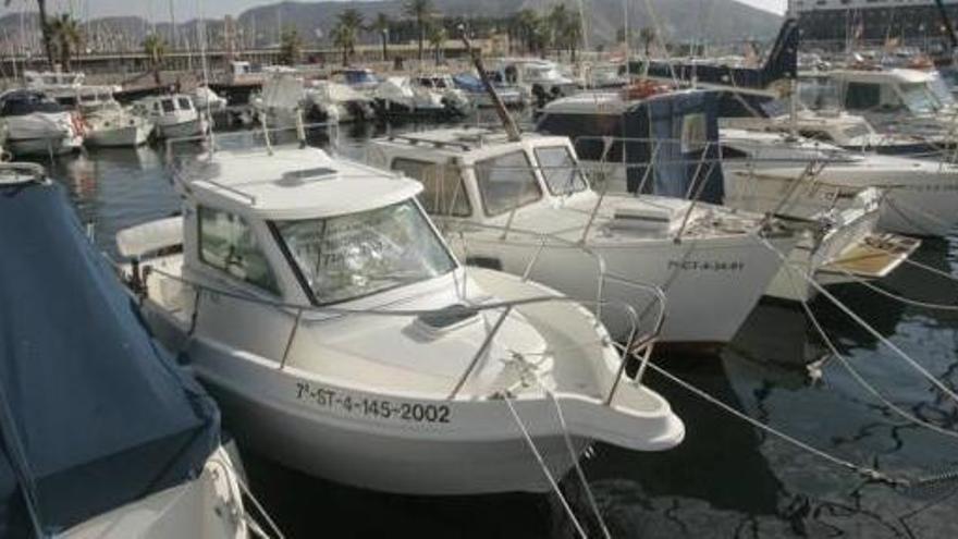 Embarcaciones de recreo atracadas en el puerto de Cartagena.