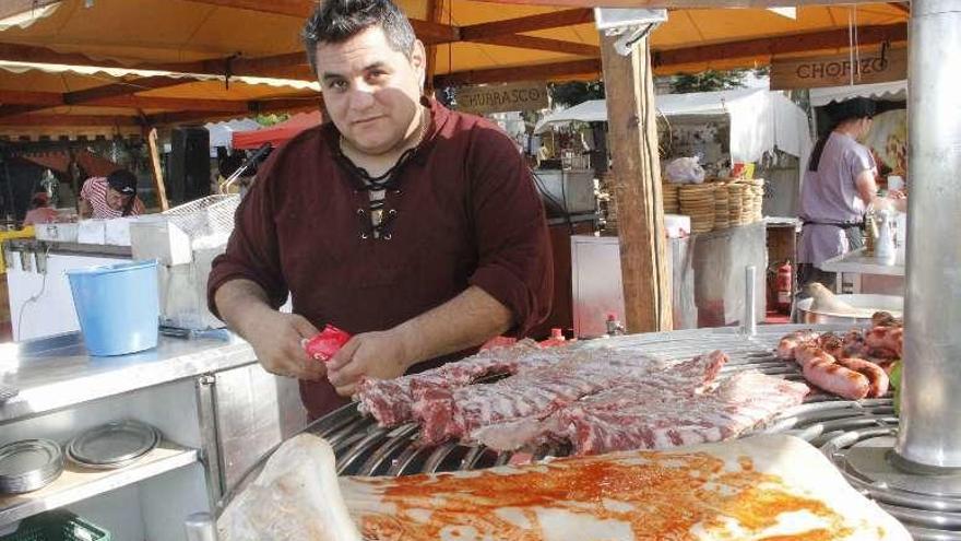 El mercado corsario abrió ayer. //Santos Álvarez