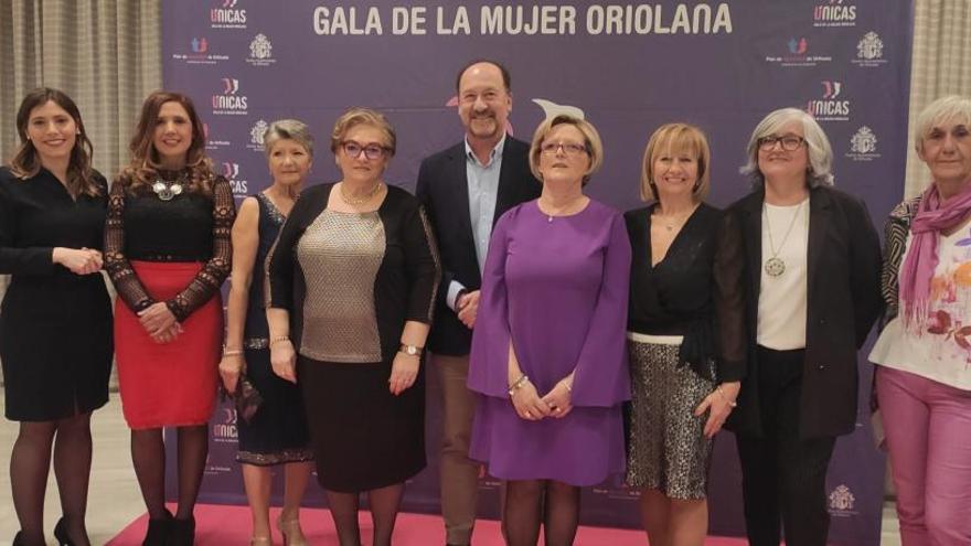 Reconocimiento a siete mujeres oriolanas en la segunda edición de la gala Premios Únicas