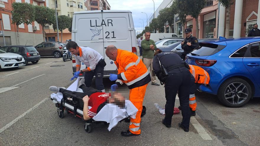 Vídeo: Un ciclista herido en un accidente de tráfico en Vila-real