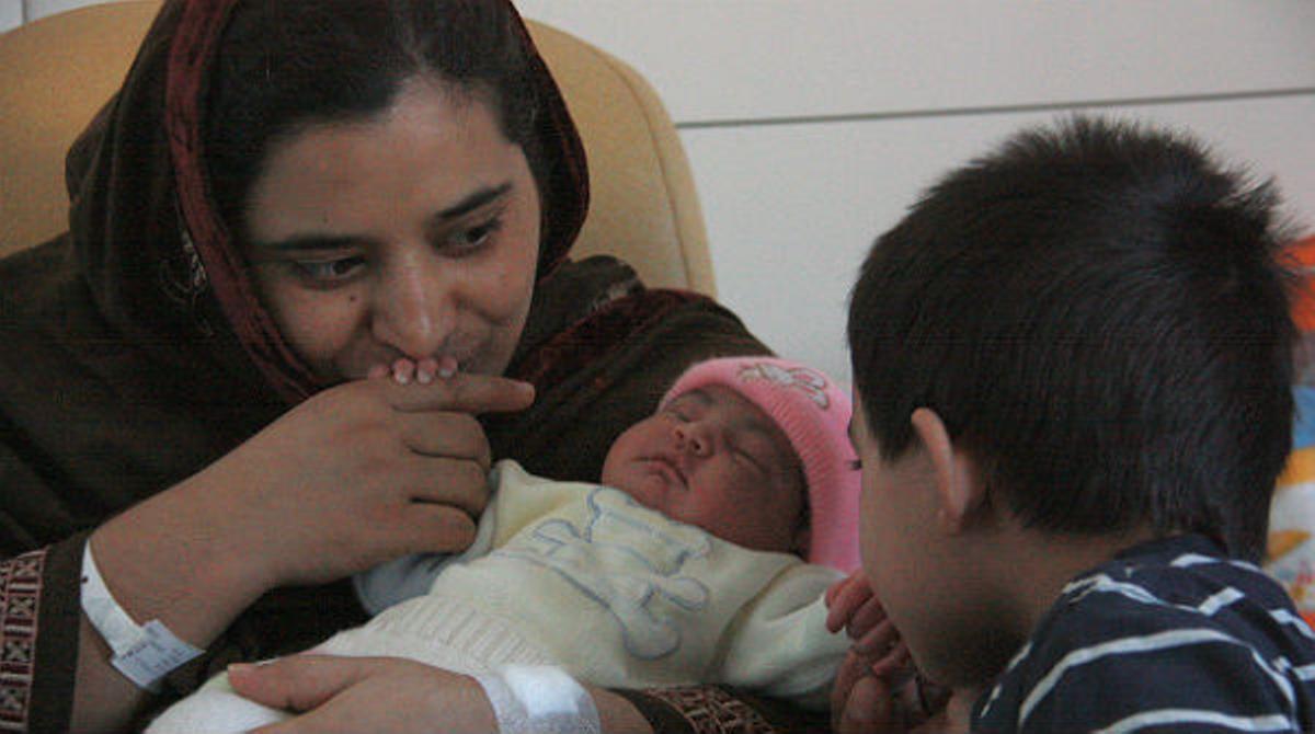 El primer bebè del 2014 a Barcelona és una nena anomenada Amira