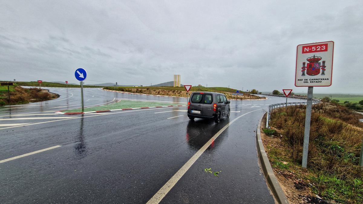 Glorieta de la carretera de Badajoz, donde se inicia el tramo uno de la ronda sur.