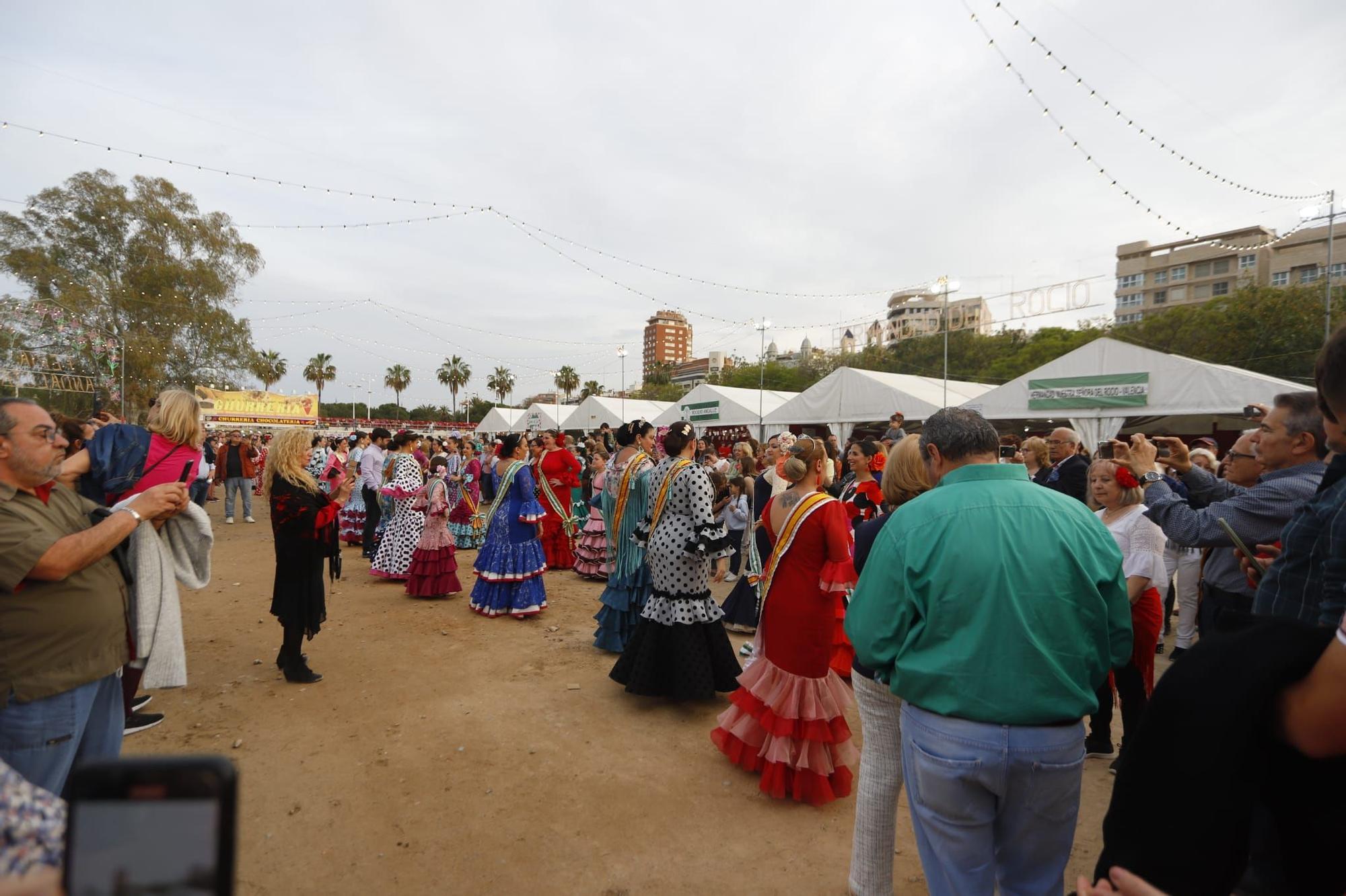La Feria Andaluza llena de luz y color el Jardín del Turia en València