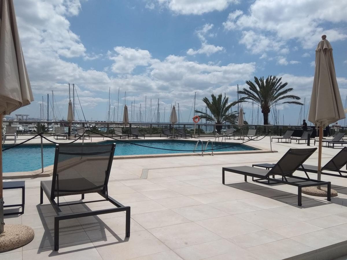 Piscina del hotel Meliá Palma Marina.