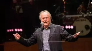 Joan Manuel Serrat se retira de los escenarios