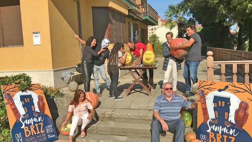 Participantes en la actividad de ayer en la Finca de Briz. // S.A.