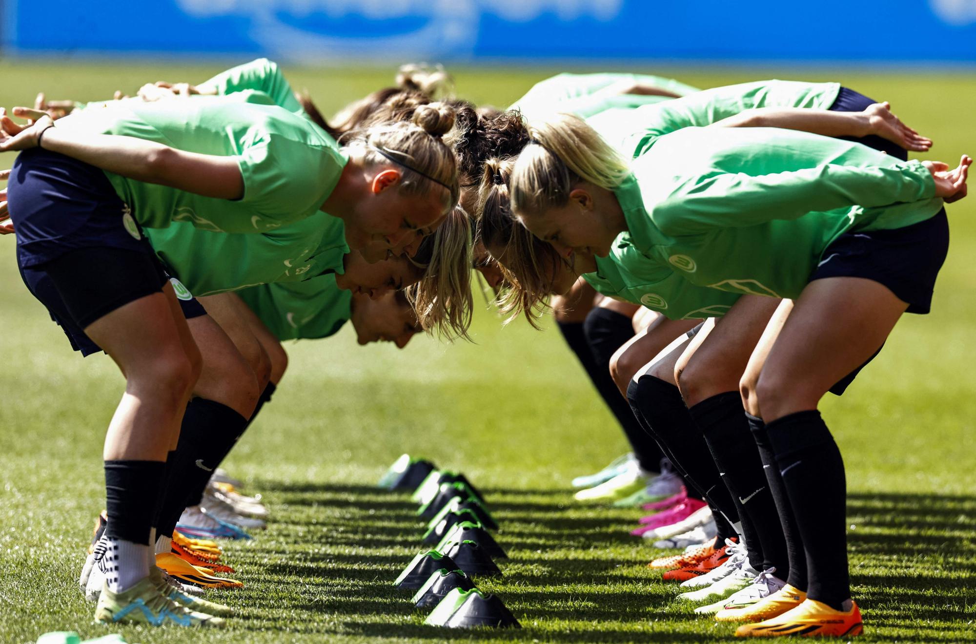 Las jugadoras del Wolfsburgo durante el entrenamiento previo a la final
