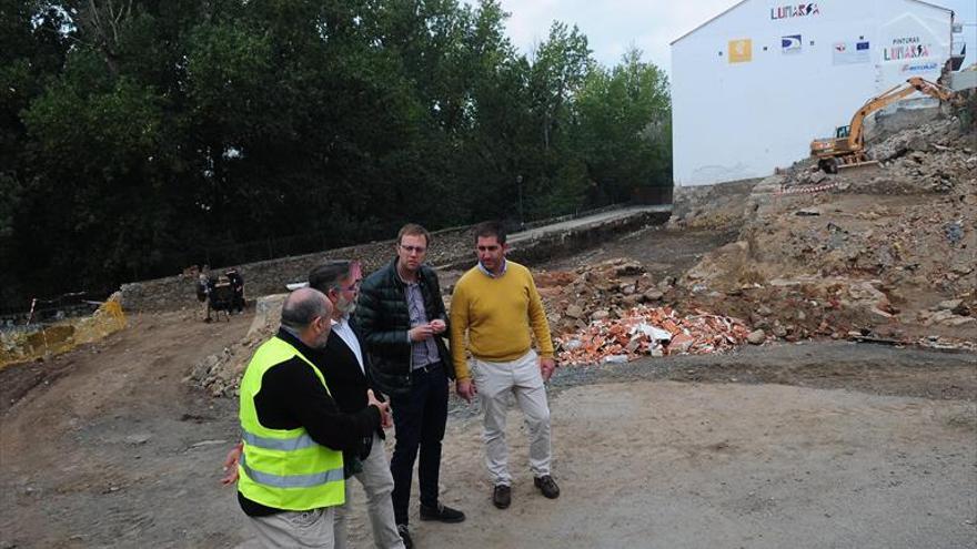 Las obras del parking de Trujillo van «a buen ritmo» y sin paradas