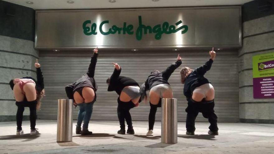 La foto en un centro comercial de Castelló que causa polémica en Twitter