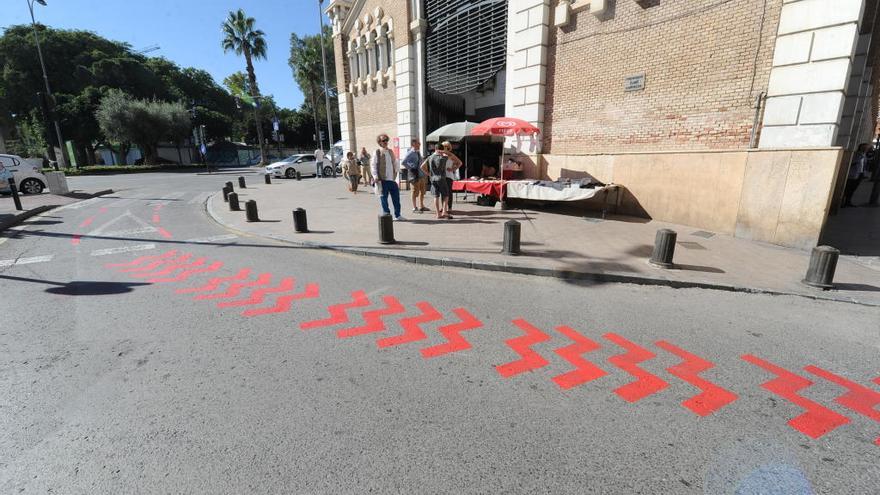 Trayecto de bicivía que ha sido pintado en la zona de la Plaza de Verónicas.