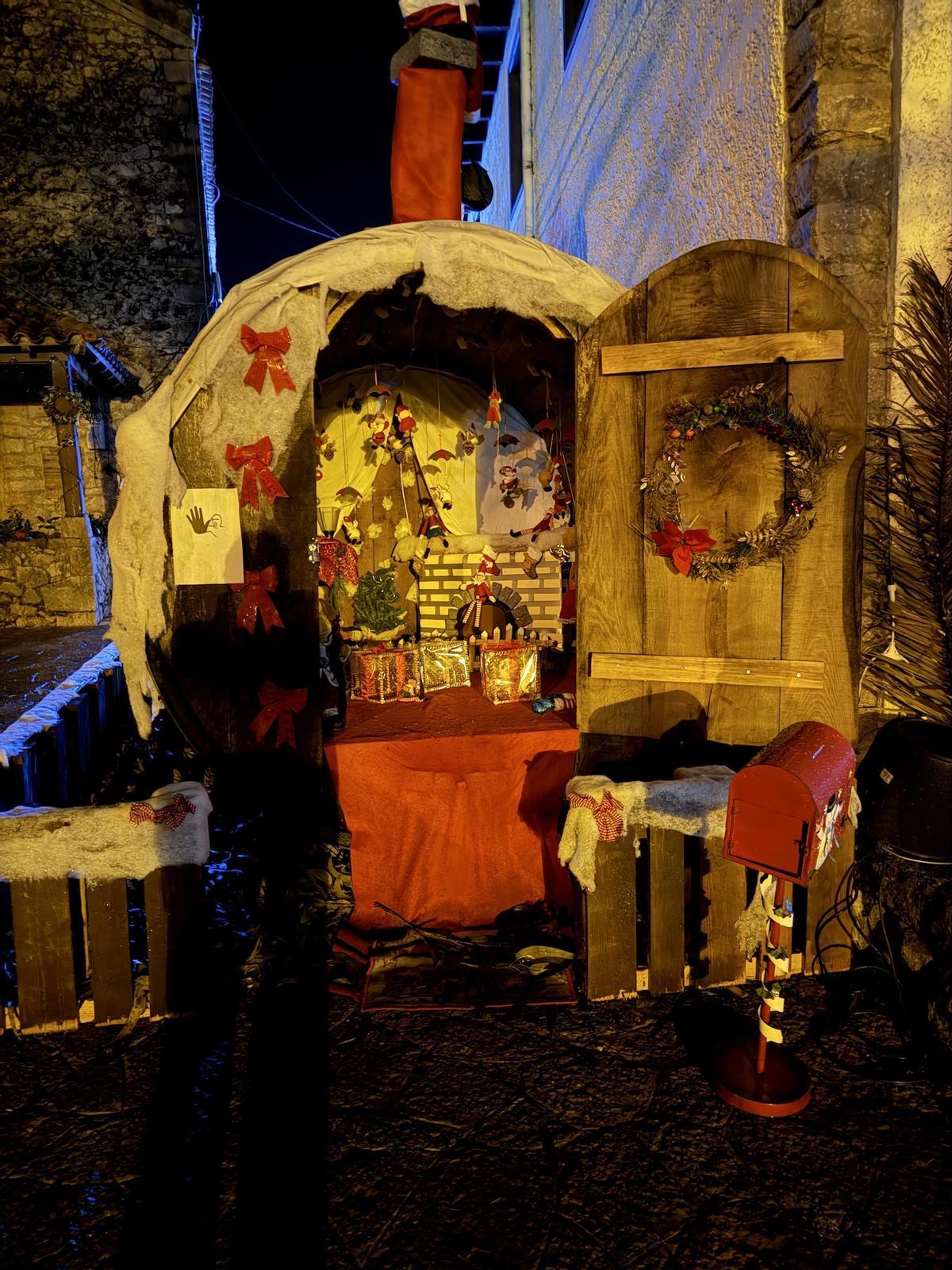 Así es la espectacular decoración navideña del pueblo de Andrín (Llanes)