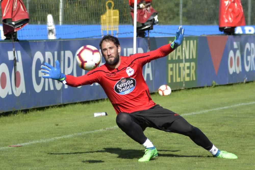 Entrenamiento del Deportivo a una semana del debut