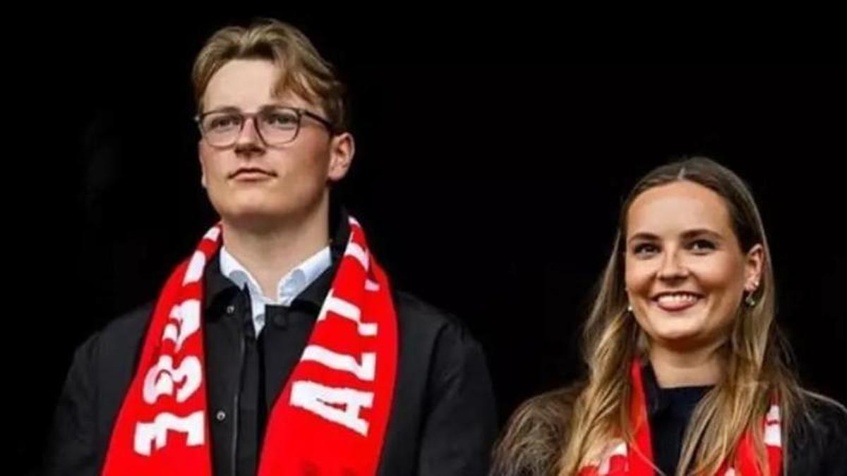 El príncep Sverre Magnus i la princesa Ingrid Alexandra, a l'estadi de Nova Jersey, als Estats Units