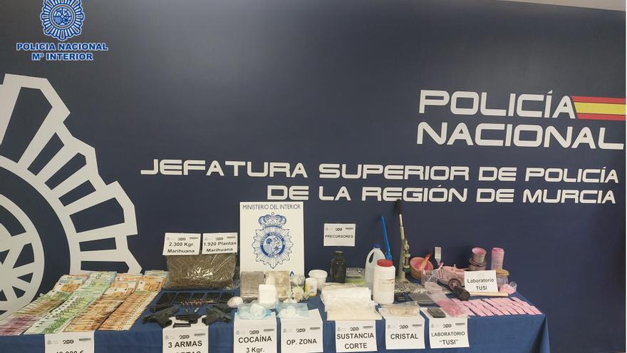 Quince apresados en Alicante y Murcia con armas y cocaína rosa