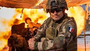 Soldats francesos i espanyols disparen un canó a l’exercici Steadfast Dart25 de l’OTAN el 2 de març.  | EXÈRCIT DE TERRA DE FRANÇA