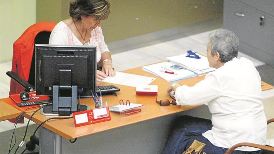 La deuda de los castellonenses con el banco cae en 647 millones