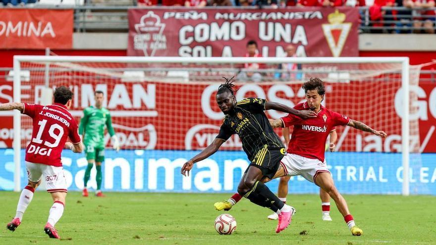 El Real Zaragoza evalúa la primera amarilla de Ademo: estas son las imágenes, no habrá alegaciones y es baja definitiva