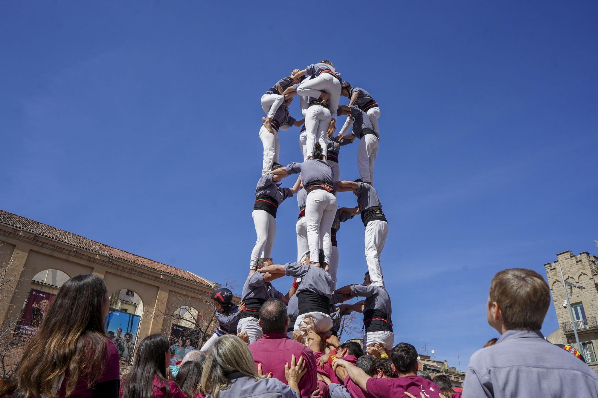 Actuació a la plaça de Sant Domènec de Manresa de la colla castellera Tirallongues amb els Castellers de Lleida i els del Riberal