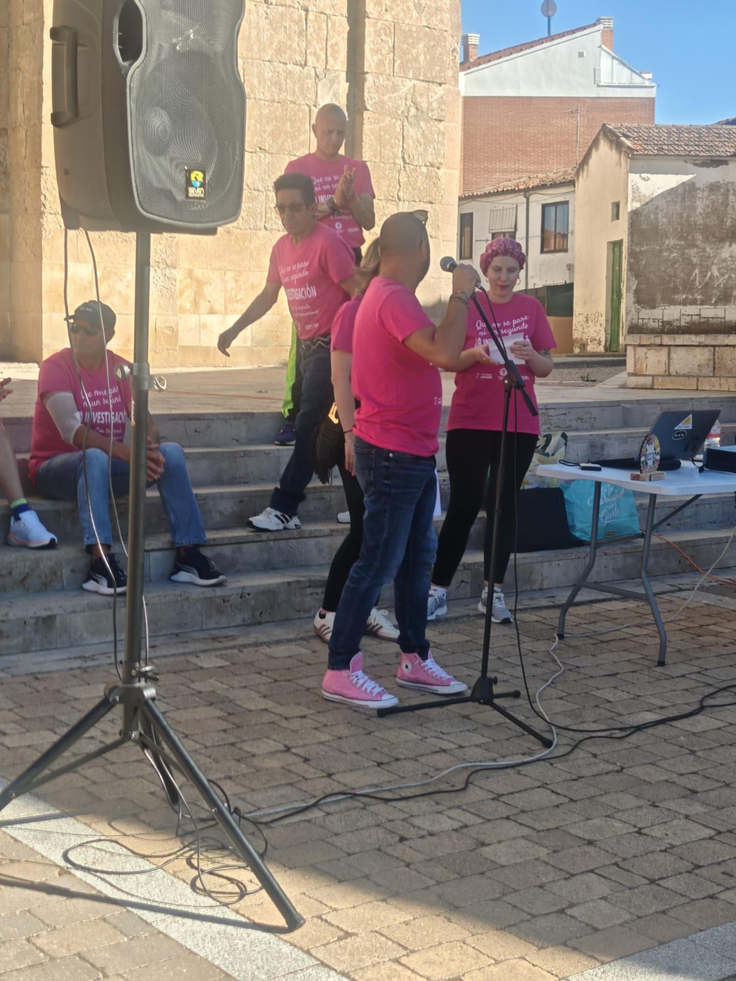 GALERÍA | La marcha de Fuentesaúco por el cáncer en imágenes