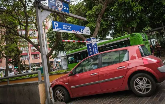 Santa Cruz ordena al ‘parking’ de Weyler que reduzca a la mitad su tarifa actual