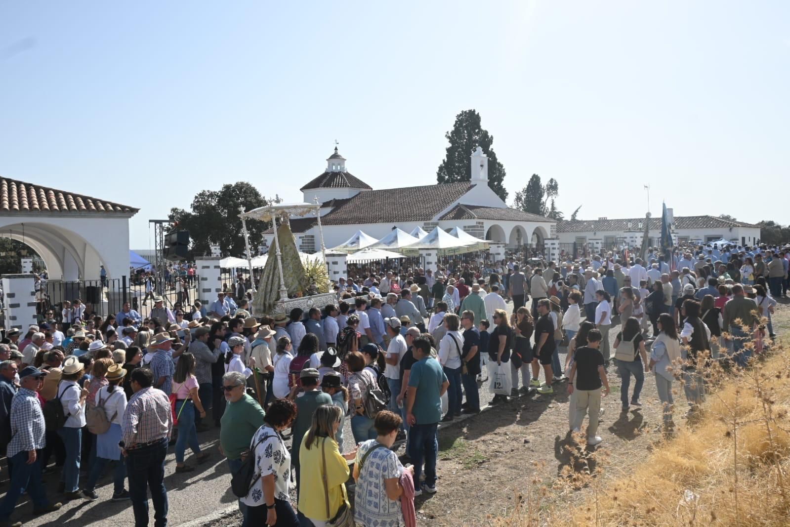 La Virgen de Luna regresa al Santuario de la Jara