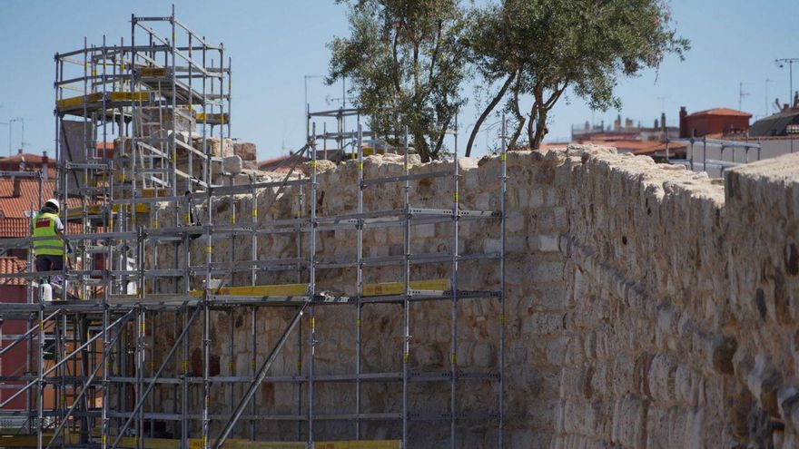 La &quot;nueva&quot; vieja muralla de la avenida de la Feria de Zamora