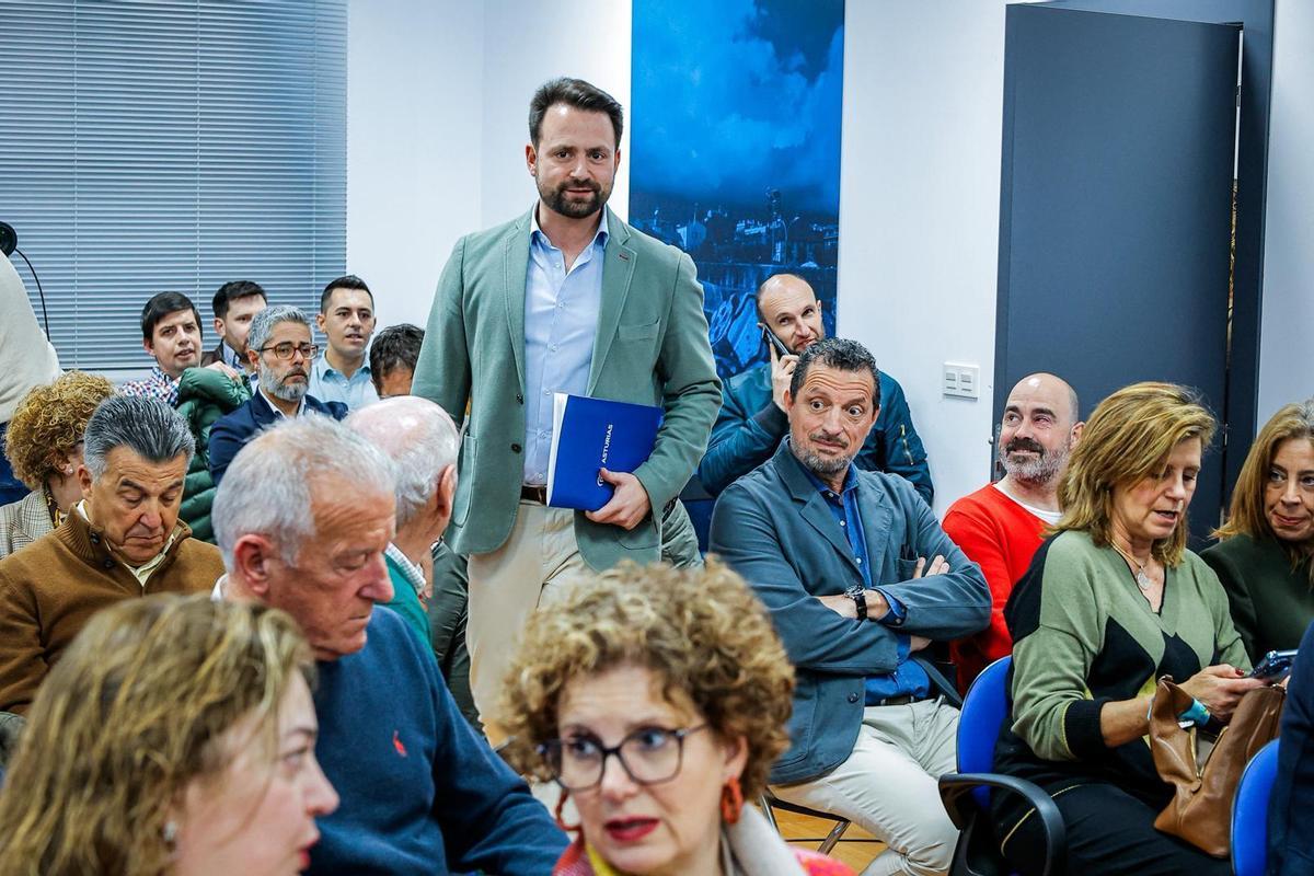 Álvaro Queipo, con los integrantes del Comité Ejecutivo del PP.