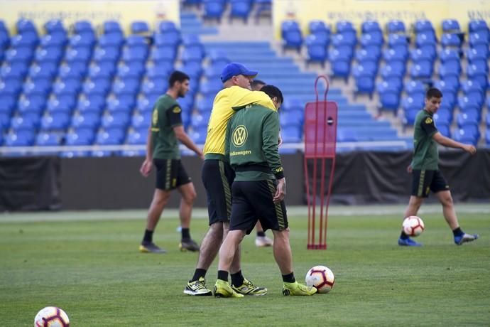 DEPORTES 05-03-19  LAS PALMAS DE GRAN CANARIA.  Primer entrenamiento de Pepe Mel. FOTOS: JUAN CASTRO