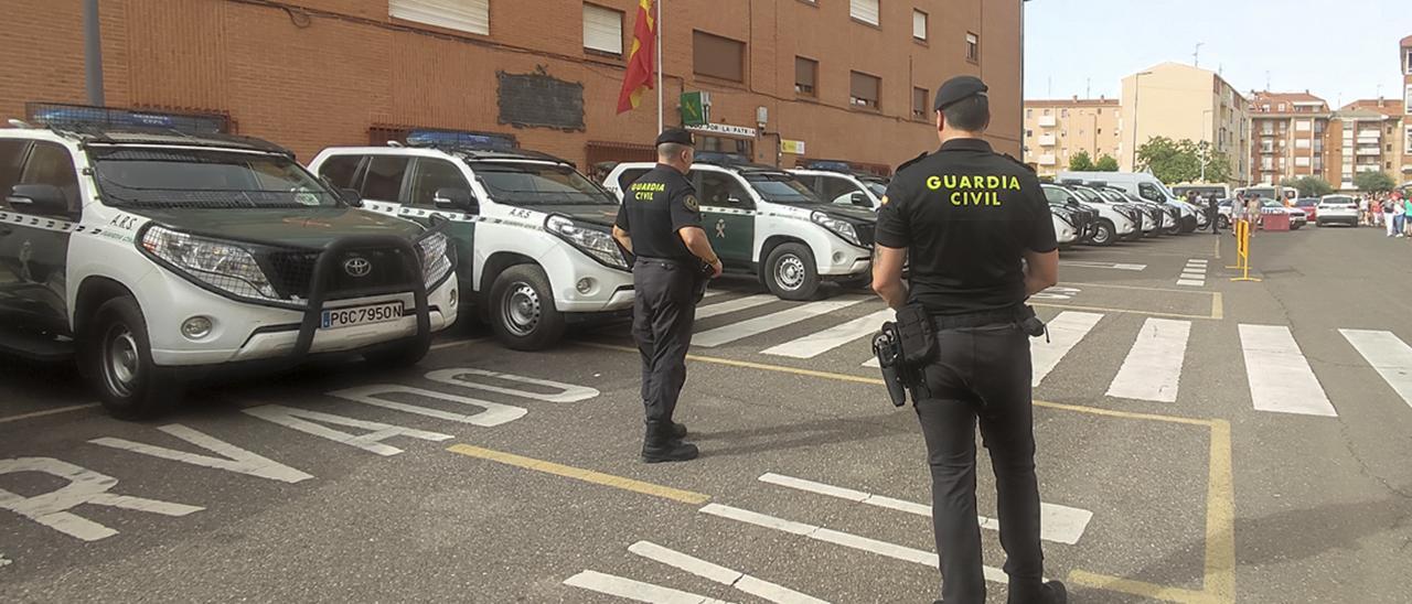 La Guardia Civil ha detenido en varias ocasiones a la pareja por hurtos en establecimientos locales.