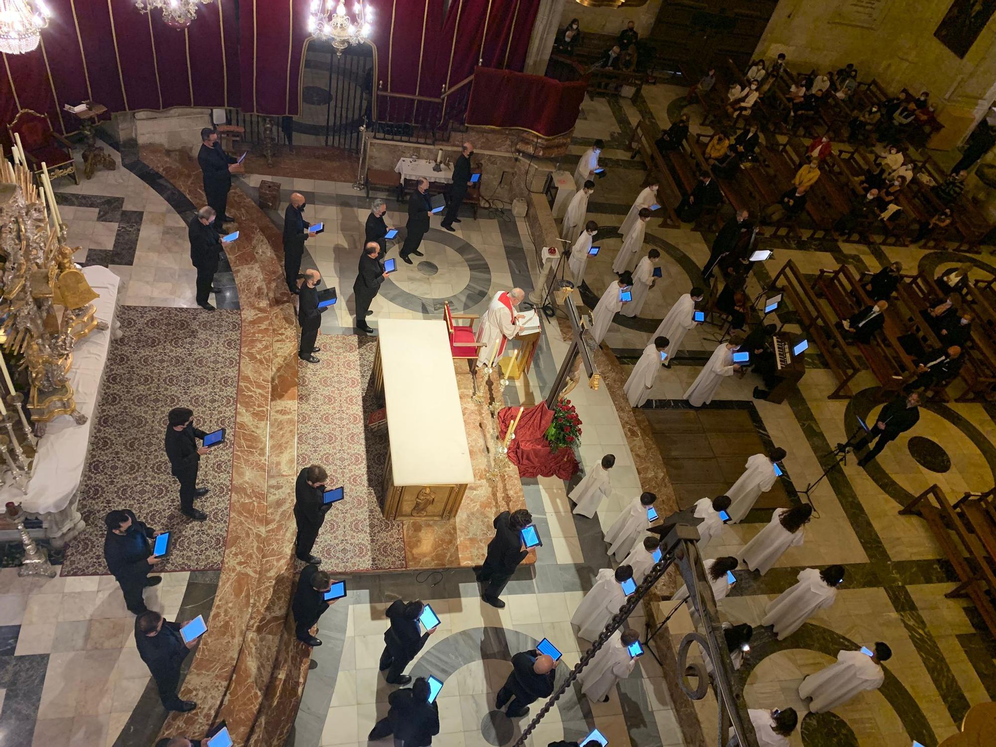 Viernes Santo con las voces de la Capella, Coro Juvenil y Escolanía del Misteri d'Elx