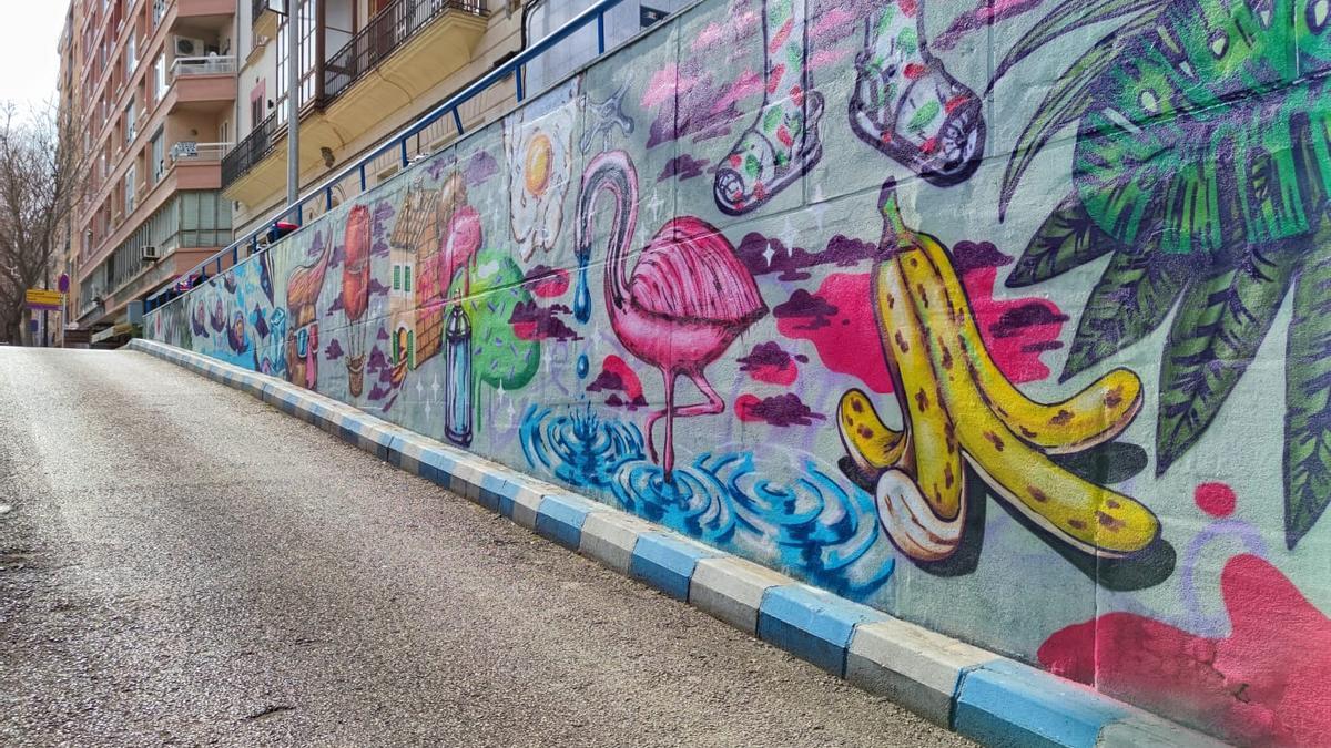 Otro de los aspectos del mural con elementos dedicados a la gastronomía.