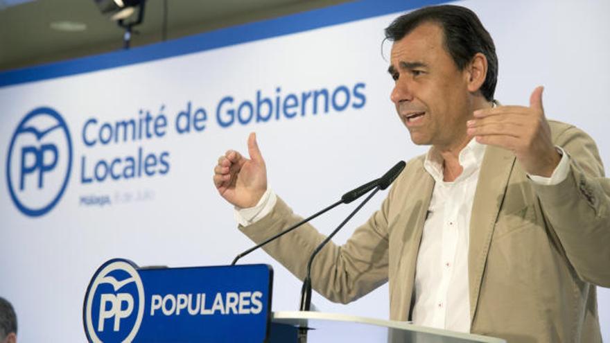 Maíllo asegura que Rajoy "va a colaborar" con la justicia