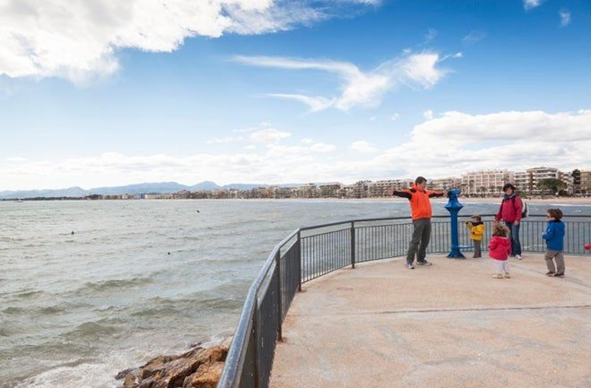 La playa con guardería de Salou