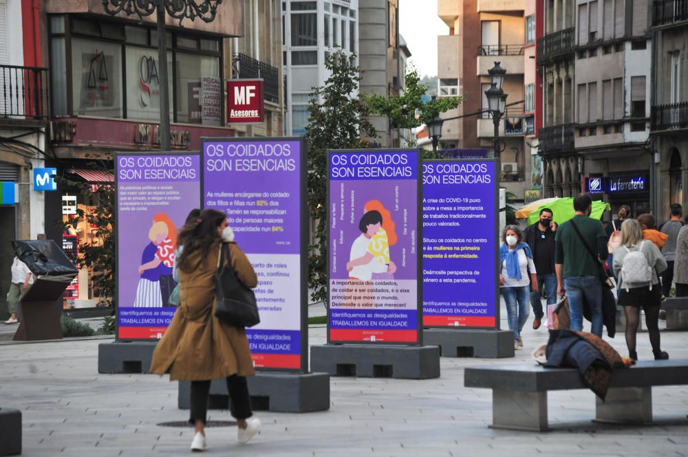 Los paneles de la exposición de la Plaza de Galicia. // Iñaki Abella