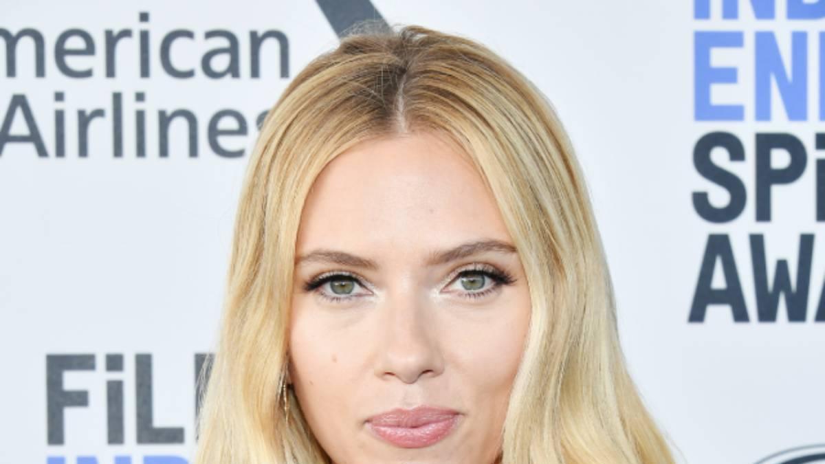 Scarlett Johansson en los Film Independent Spirit Awards de 2020