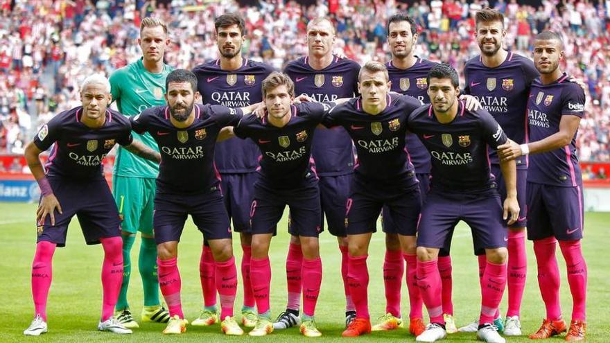 La alineación del Barça en El Molinón.