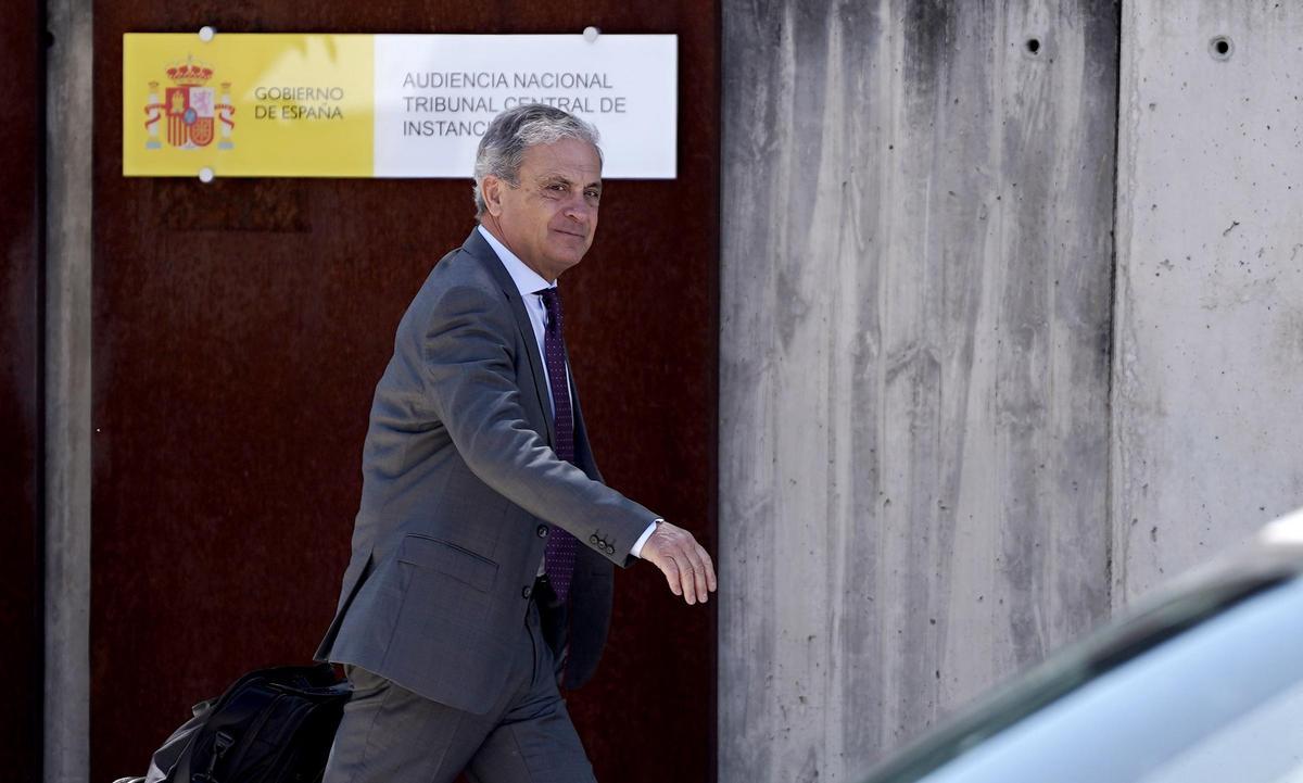 Jordi Pujol Ferrusola, sale de la Audiencia Nacional donde se celebra el juicio a los Pujol.