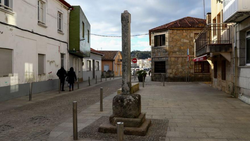 El cruceiro de A Illa se quedó sin capitel y cruz.