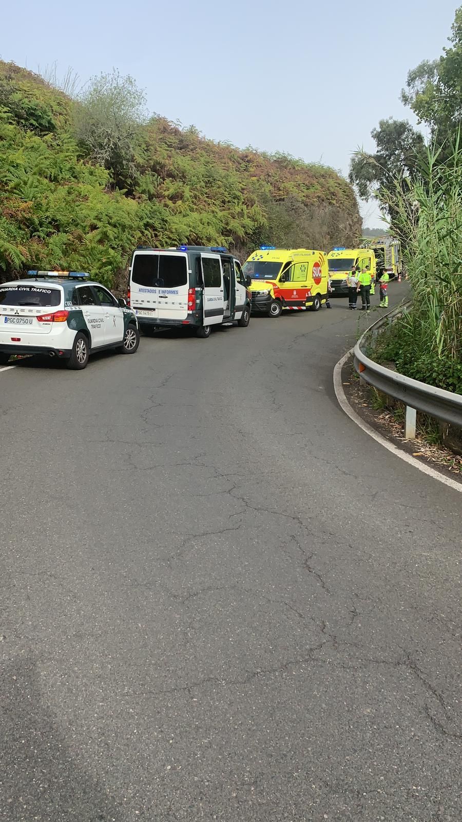 Un hombre de 61 años falleció en el municipio de Arucas tras salirse de la vía e impactar contra una ladera